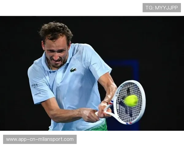 梅德韦杰夫硬地赛连胜纪录扩大，梅德韦杰夫 决赛